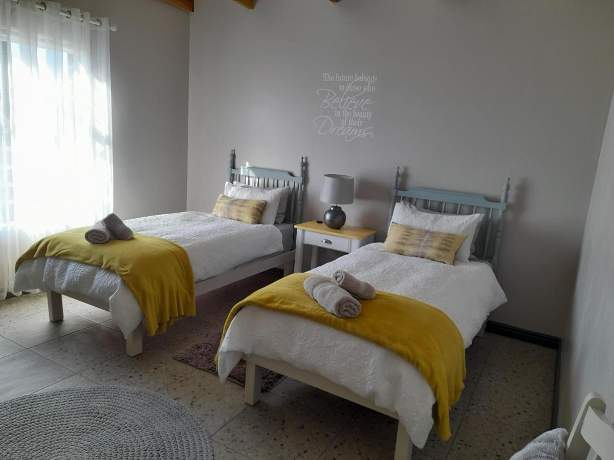 Camelot Cottages Langebaan Dış mekan fotoğraf